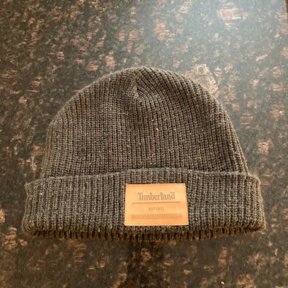 Timberland Cuff Stretch Knit Beanie Hat, Gray w/ Brown Leather Patch - One Size - Picture 1 of 2